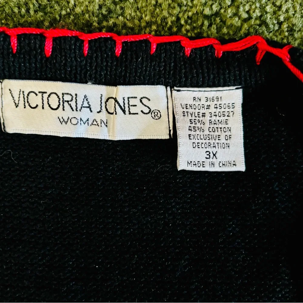 Victoria Jones Woman Sz 3x Black Cardigan Vest with Embroidered Holiday Design
